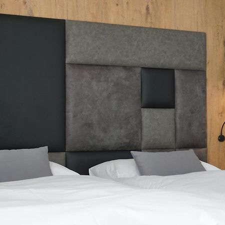 Hotel Gruener Baum カウフボイレン エクステリア 写真